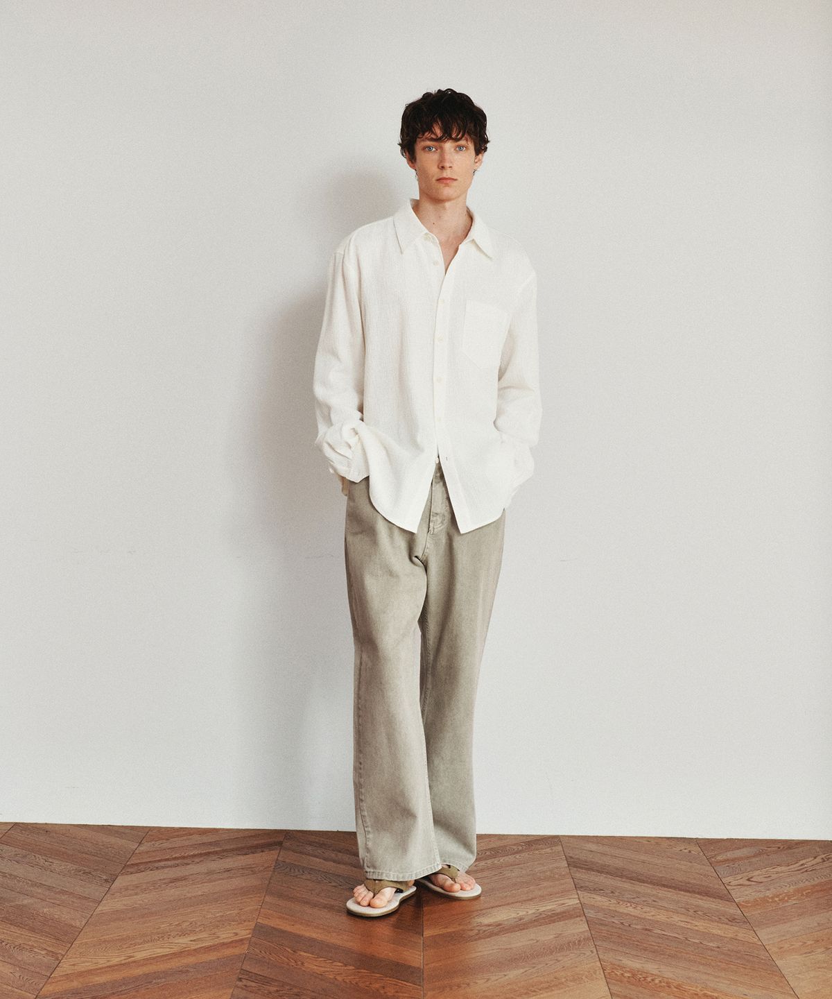 호이테(HEUTE) REGULAR COLLAR COTTON SHIRT (OFF WHITER)