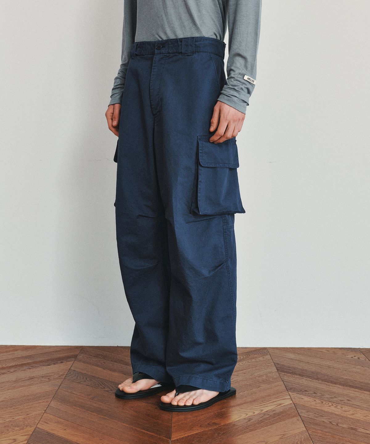 호이테(HEUTE) KAI CARGO PANTS (CLASSIC BLUE)