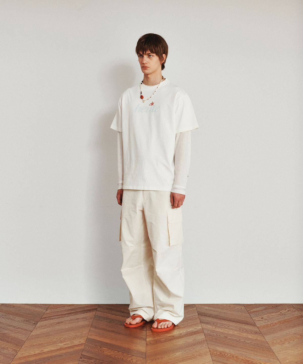 호이테(HEUTE) HEUTE STAR T-SHIRT (WHITE)