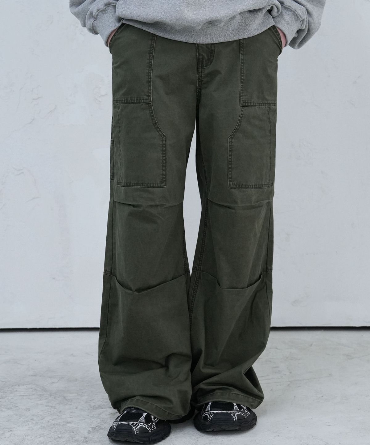 어반드레스(AVANDRESS) Matte Cargo Pants - 3COL