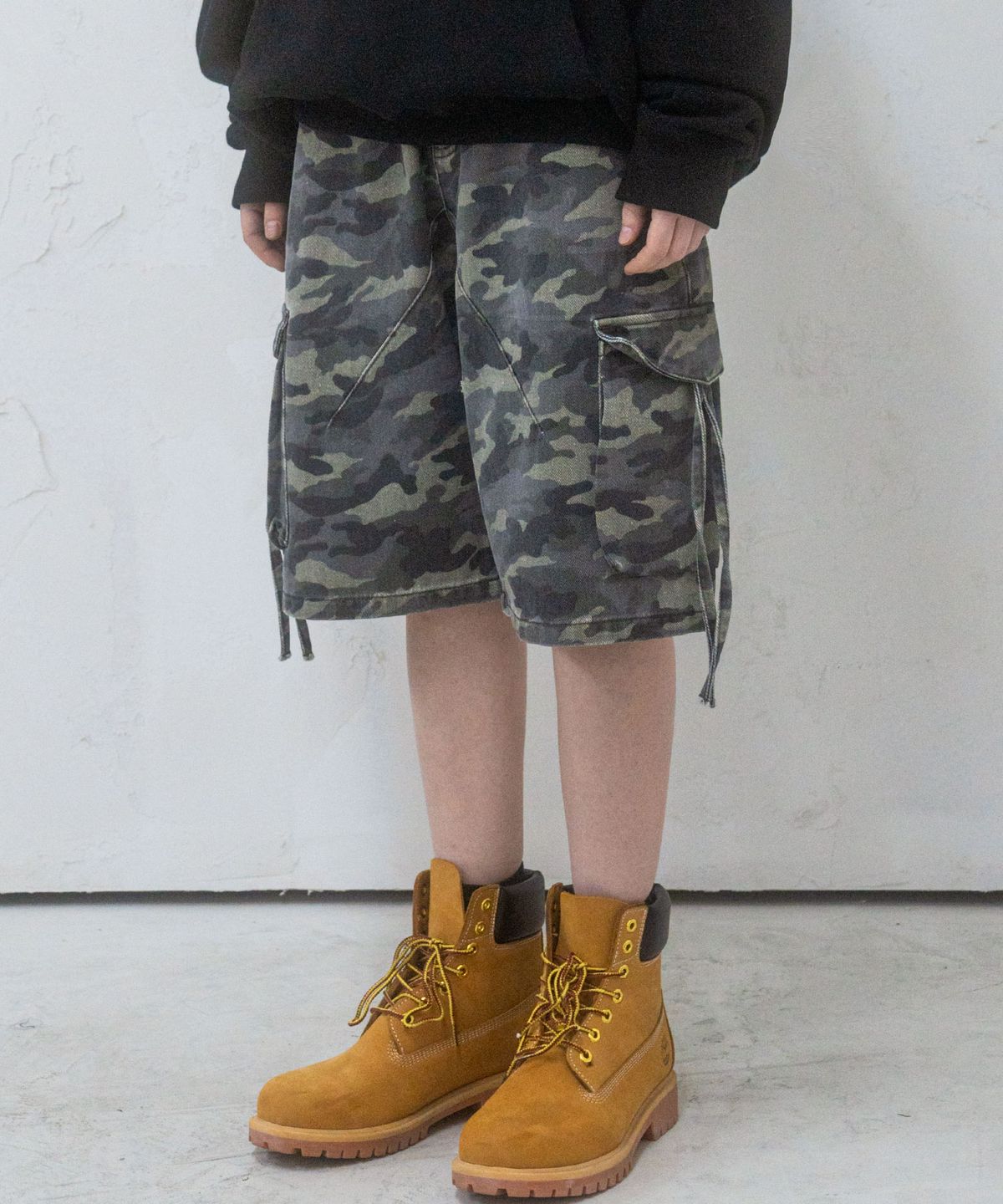 어반드레스(AVANDRESS) Twoseul Camouflage Shorts - 2COL