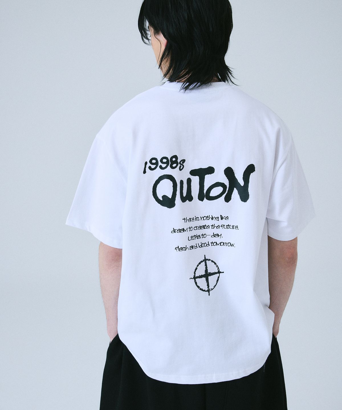 쿠톤(QUTON) 유토피아 오버핏 헤비 반팔티셔츠