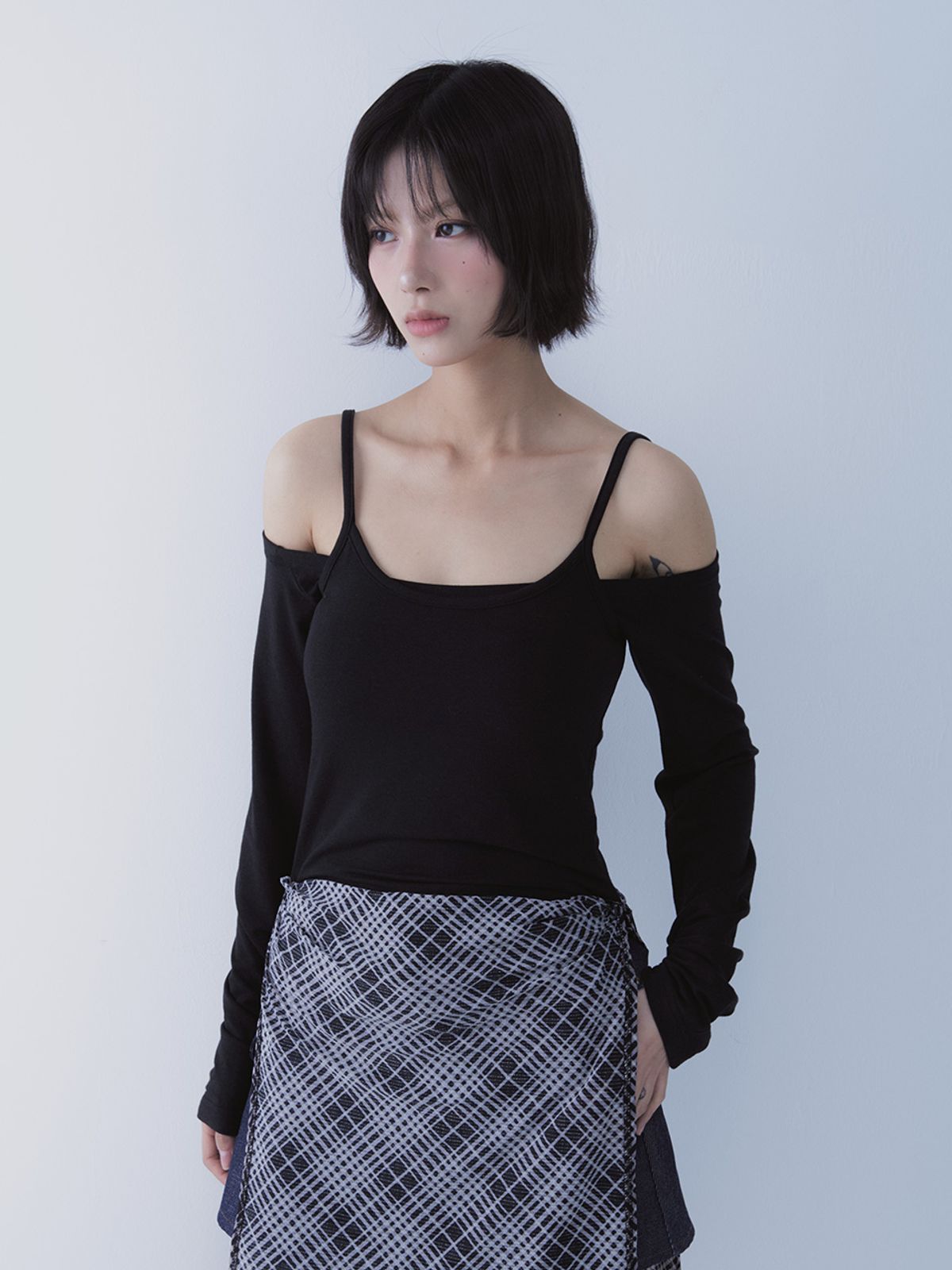 쎄쎄쎄(SETSETSET) TRANSFORM LAYERED TEE (BLACK)