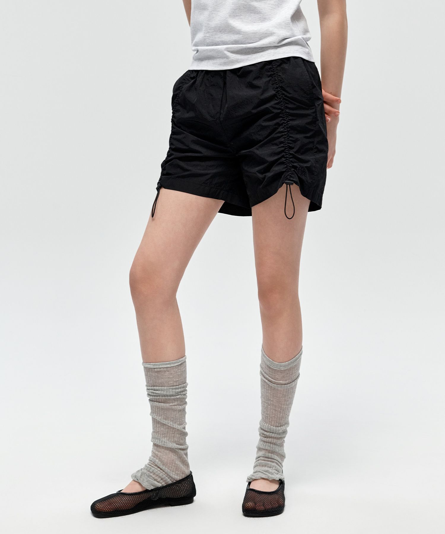 [CITYBREEZE]25SS★SHIRRING NYLON SHORTS MUSINSA | CITYBREEZE WOMAN Shirring Nylon Shorts_BLACK