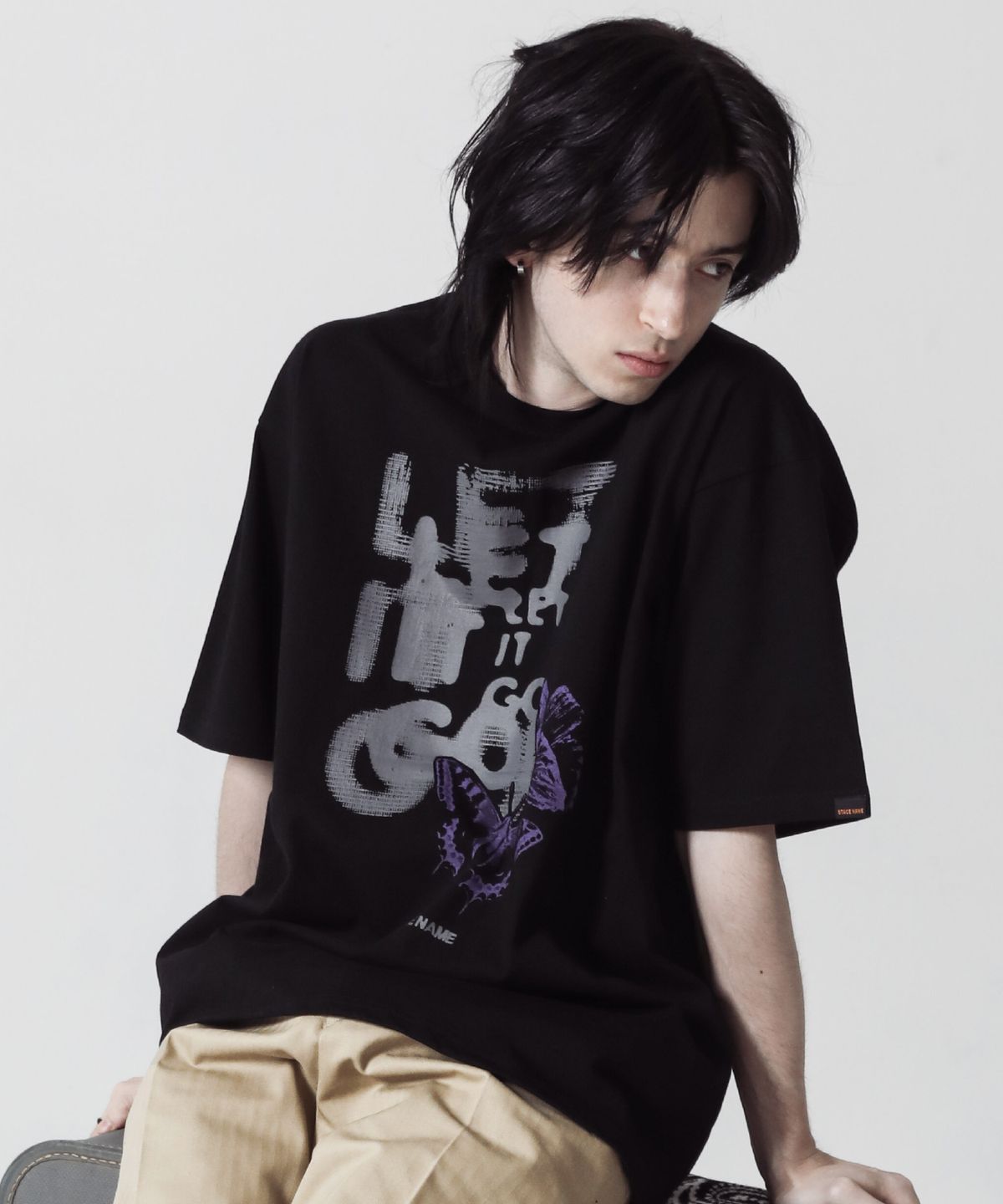 스테이지 네임(STAGE NAME) 버터플라이 이펙트 오버핏 반팔_블랙