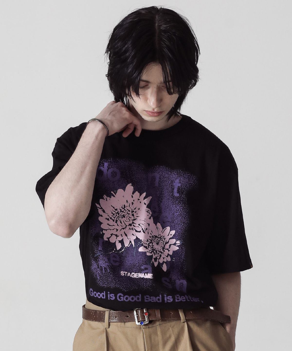 스테이지 네임(STAGE NAME) 헤리티지 플라워 오버핏 반팔_블랙