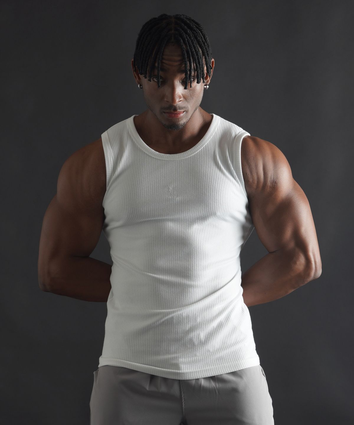 페르메논(PHERMENON) 머슬핏 심볼 무지 슬리브리스 - 화이트