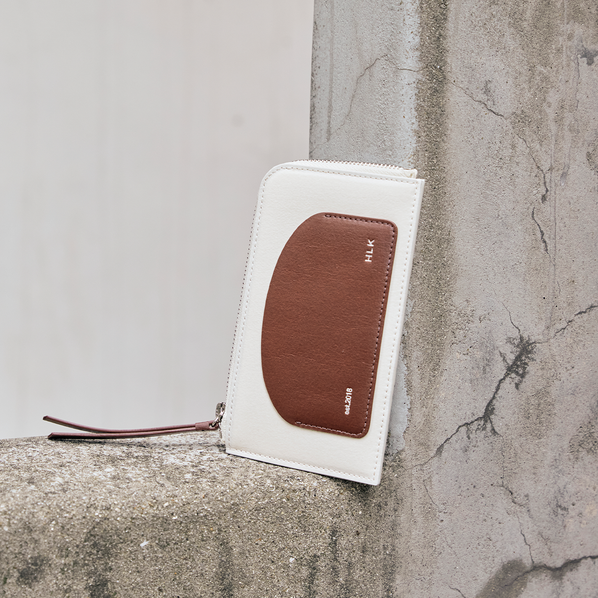 할리케이(HARLIEK) 반달 지퍼 카드지갑 / Bandal Zipper Card Wallet [Cream Burgundy]