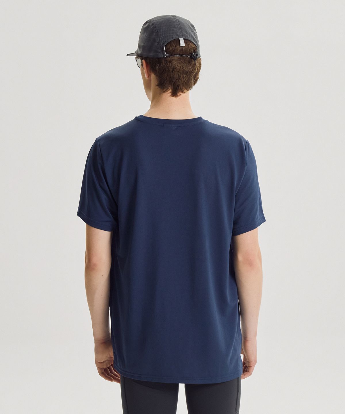 뉴발란스(NEW BALANCE) NBNEG36103 / UNI 스포츠에센셜 반팔티 (NAVY)