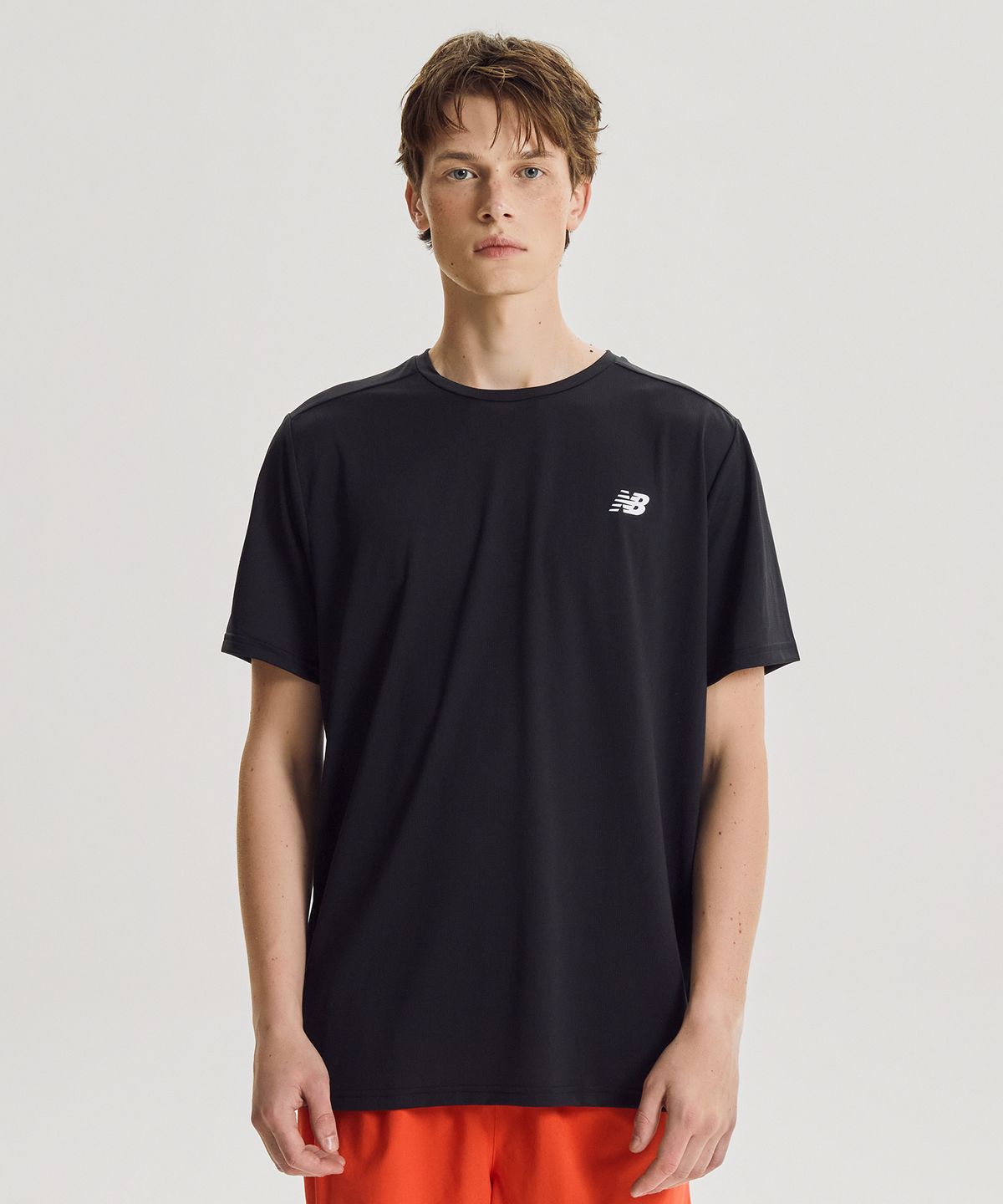 뉴발란스(NEW BALANCE) NBNEG36103 / UNI 스포츠에센셜 반팔티 (BLACK)