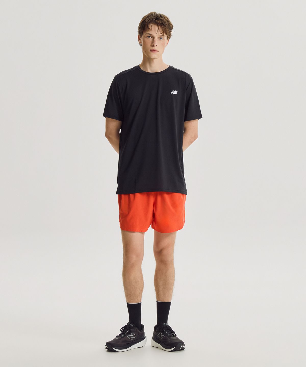 뉴발란스(NEW BALANCE) NBNEG36103 / UNI 스포츠에센셜 반팔티 (BLACK)