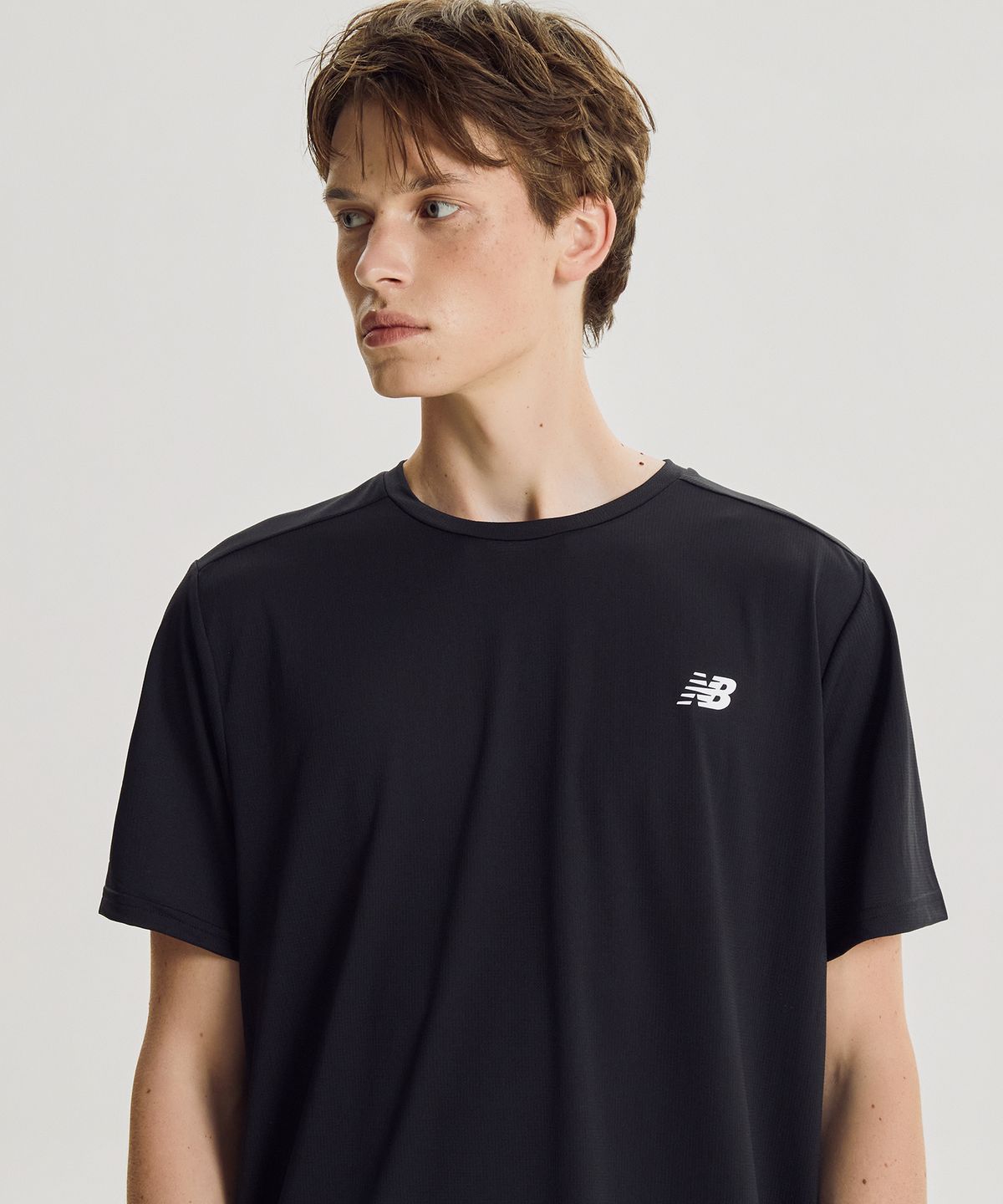뉴발란스(NEW BALANCE) NBNEG36103 / UNI 스포츠에센셜 반팔티 (BLACK)