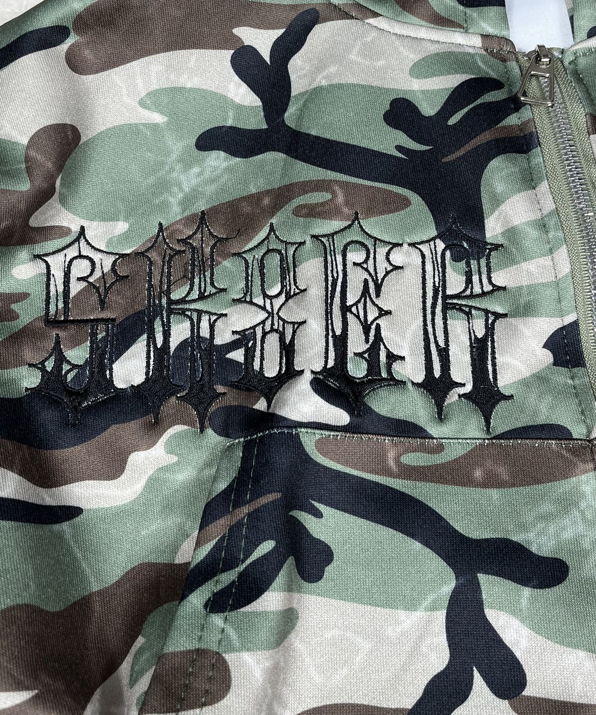 스케이터락(SK8ER ROCK) Skrr Camouflage Crop Hood Zip-up ((Multi))