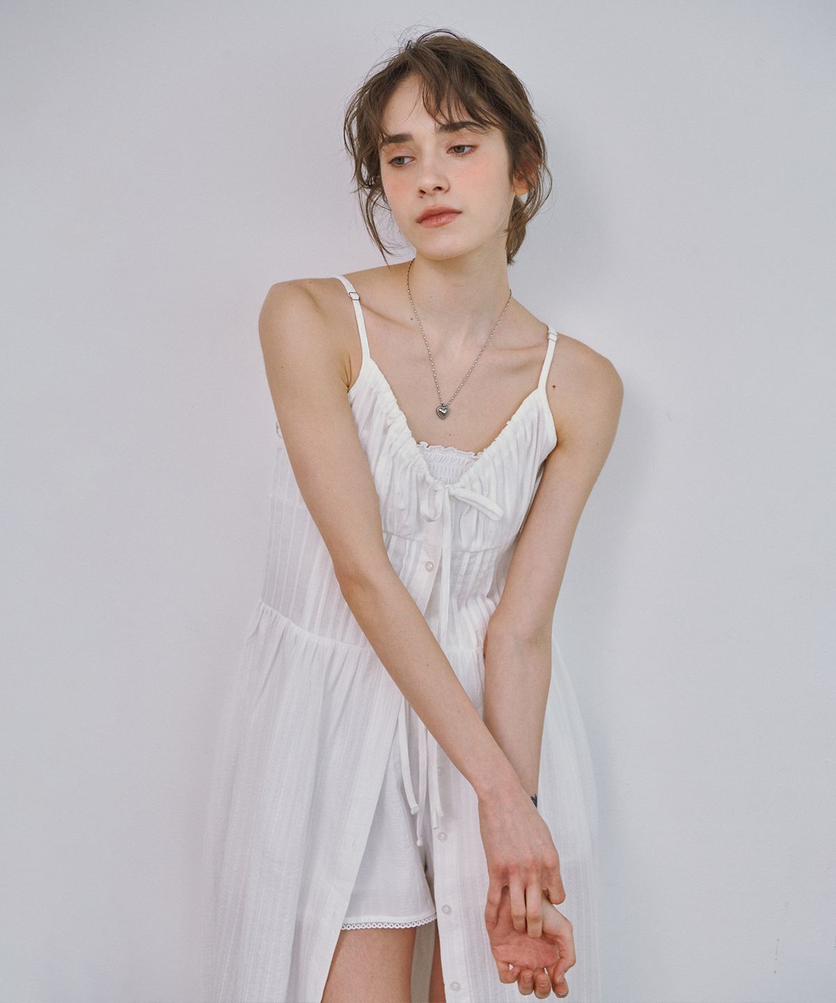 마롯(MARROT) PINTUCK SHIRRING DRESS_IVORY