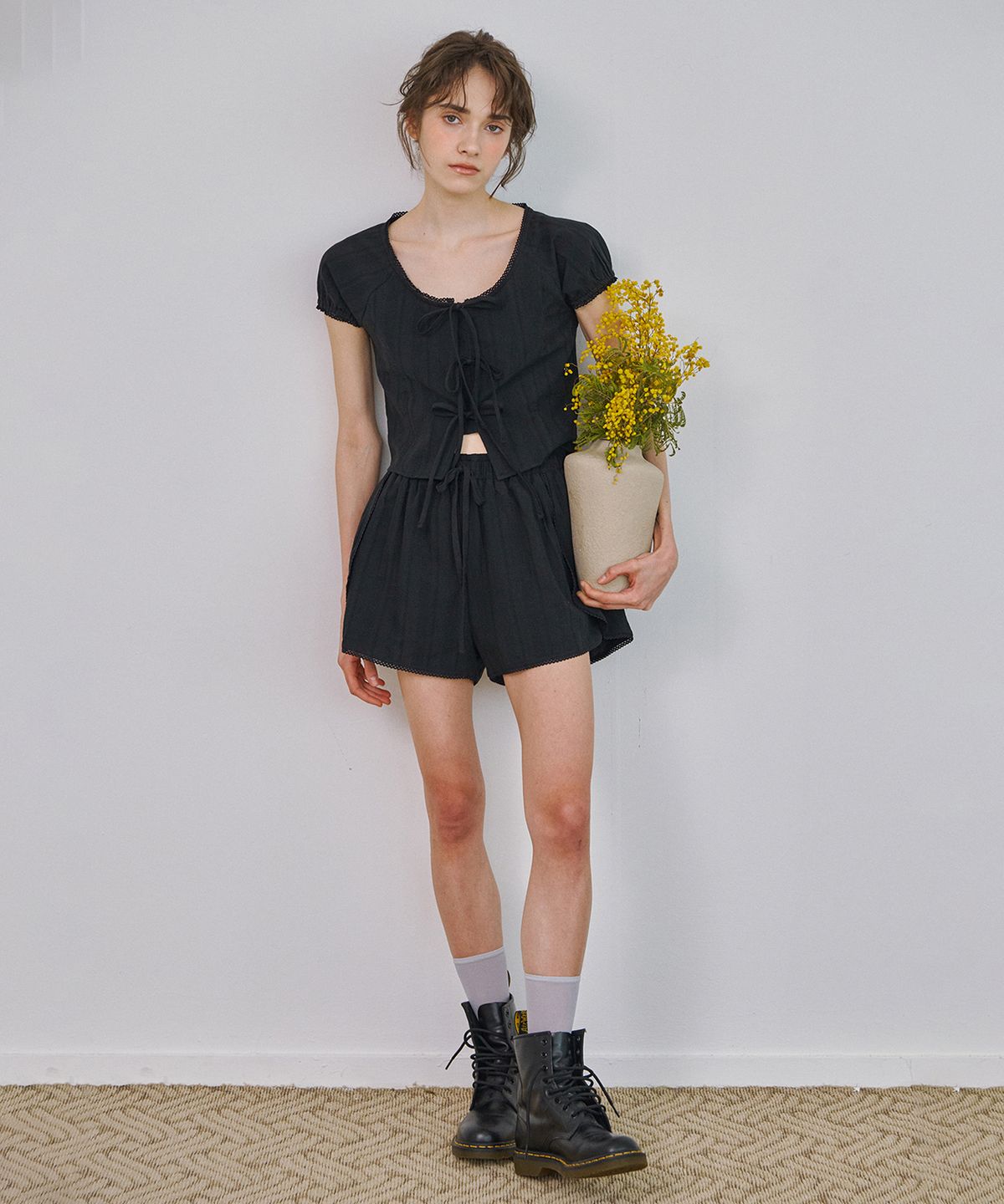 마롯(MARROT) LACE PUFF BLOUSE_BLACK