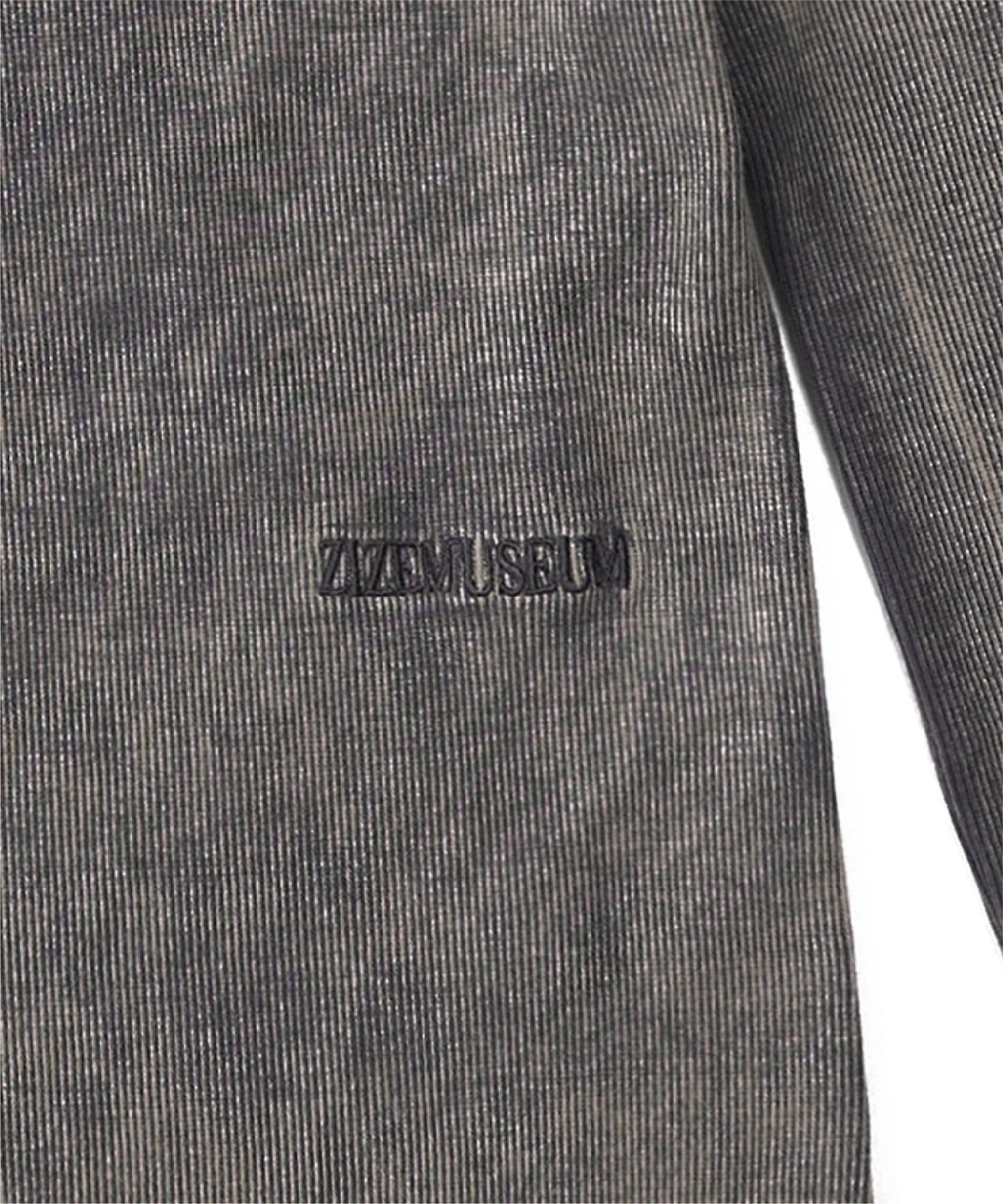 지제뮤지엄(ZIZEMUSEUM) V NECK BUTTON HOODIE (STONE BROWN)