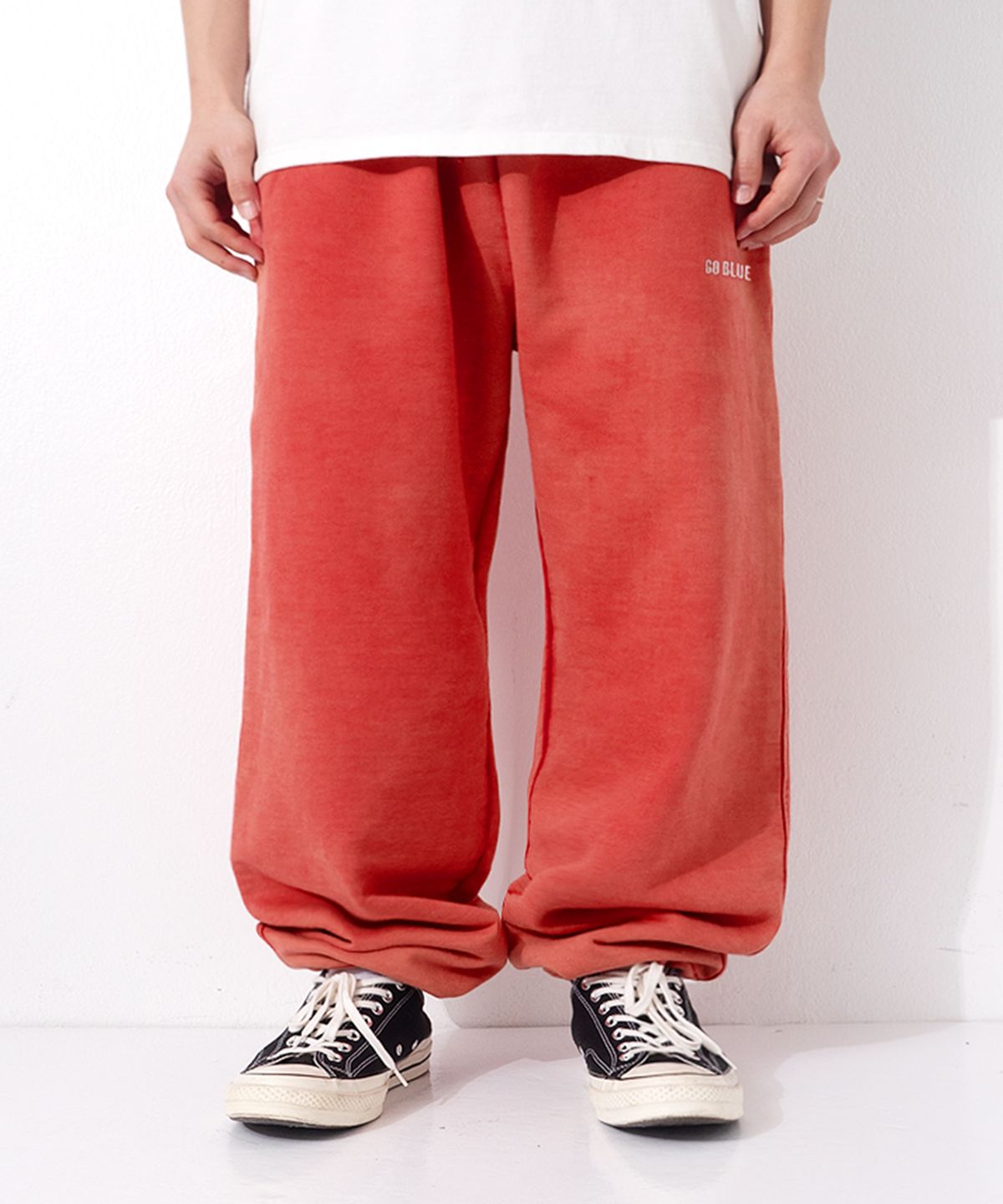 고블루(GOBLUE) Aged Wash Sweatpants (Red)