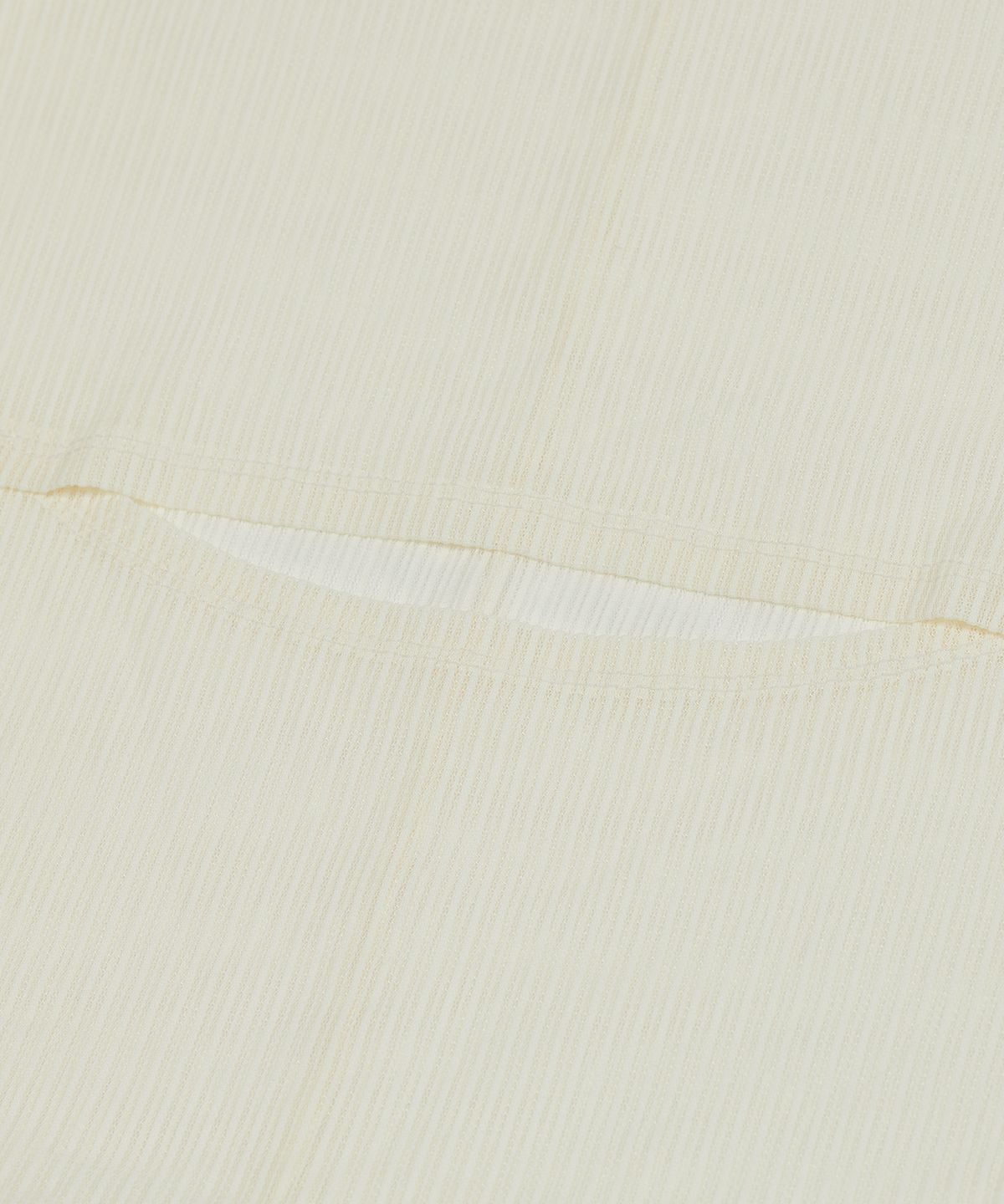 타입서비스(TYPESERVICE) Back Slit Lettuce Stitch Top [Yellow]