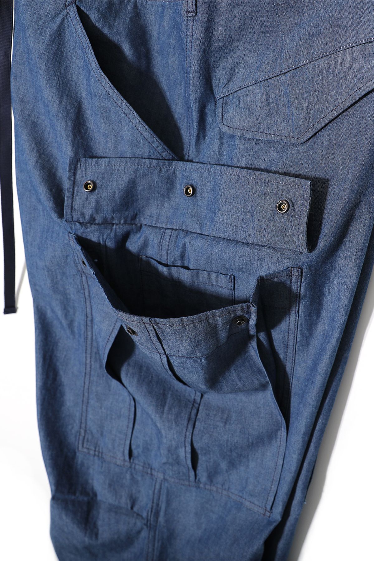 홀리선(HORLISUN) Keystone Chambray Cargo Pants Light Blue