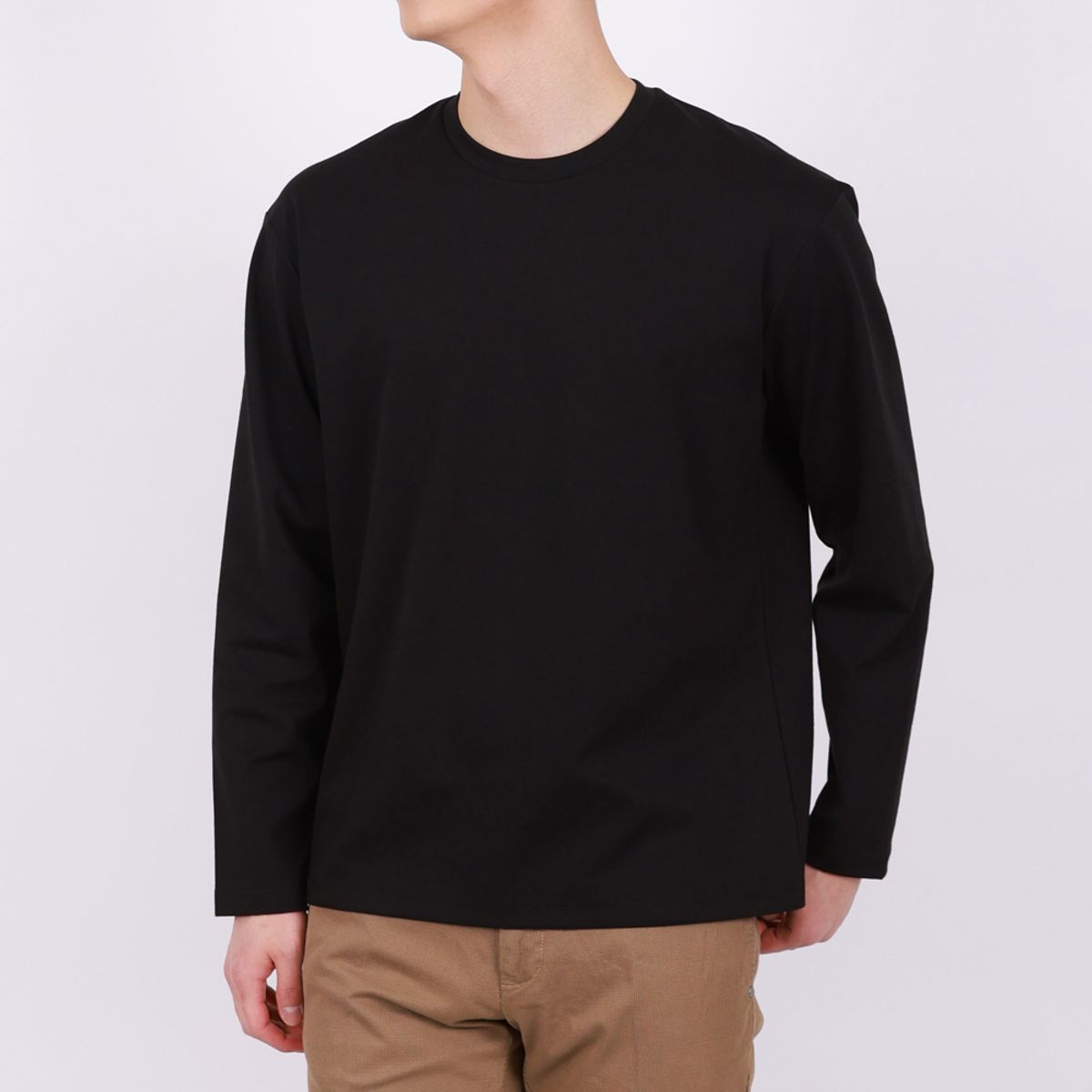 이카룩(IKALOOK) 쿨 라운드 세미오버핏 긴팔티셔츠 TEE170