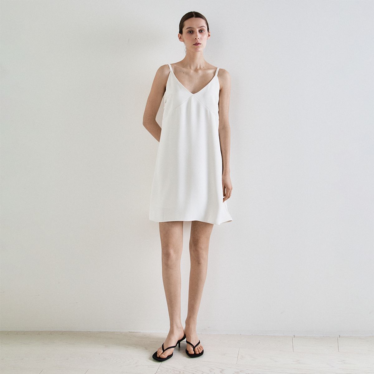 노우드(NOEUD) Silken mini dress (Ivory)