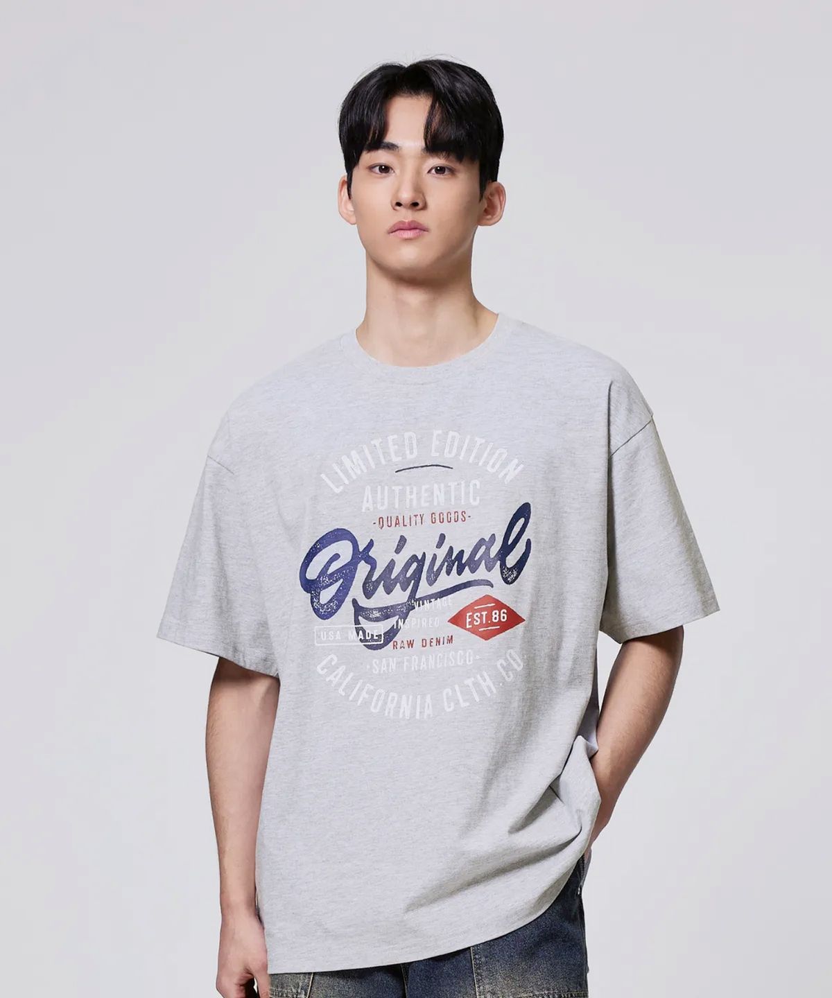 에이지오디(AGOD) 오리지날 캠핑 레터링 반소매 티셔츠 [헤더 그레이]