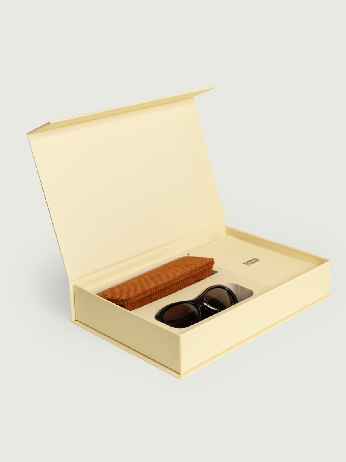써니스 스튜디오(sunnies studios) Premium Packaging