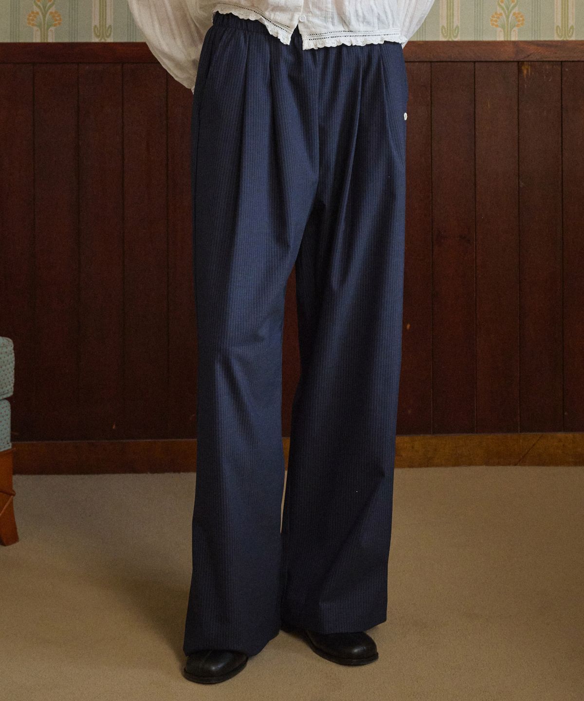 로시로우(LOSSYROW) Two-tuck Striped Slacks Navy