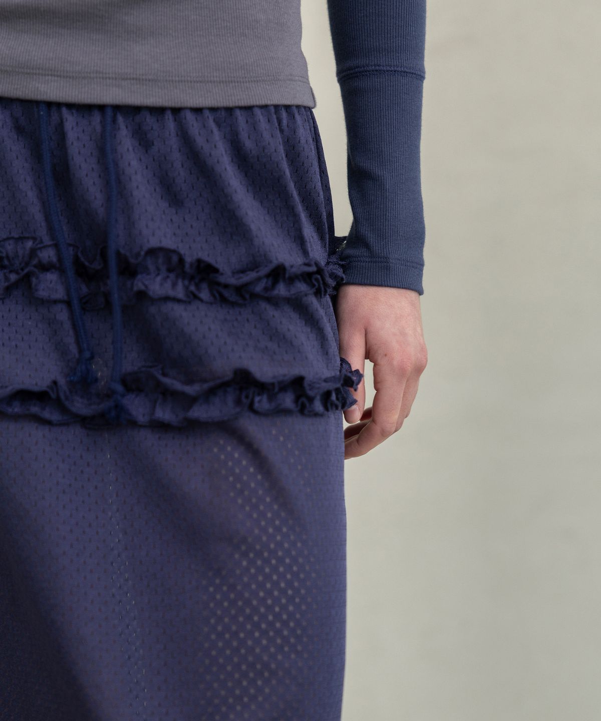 포에브(POEV) Mesh Frill Midi Skirt - Navy