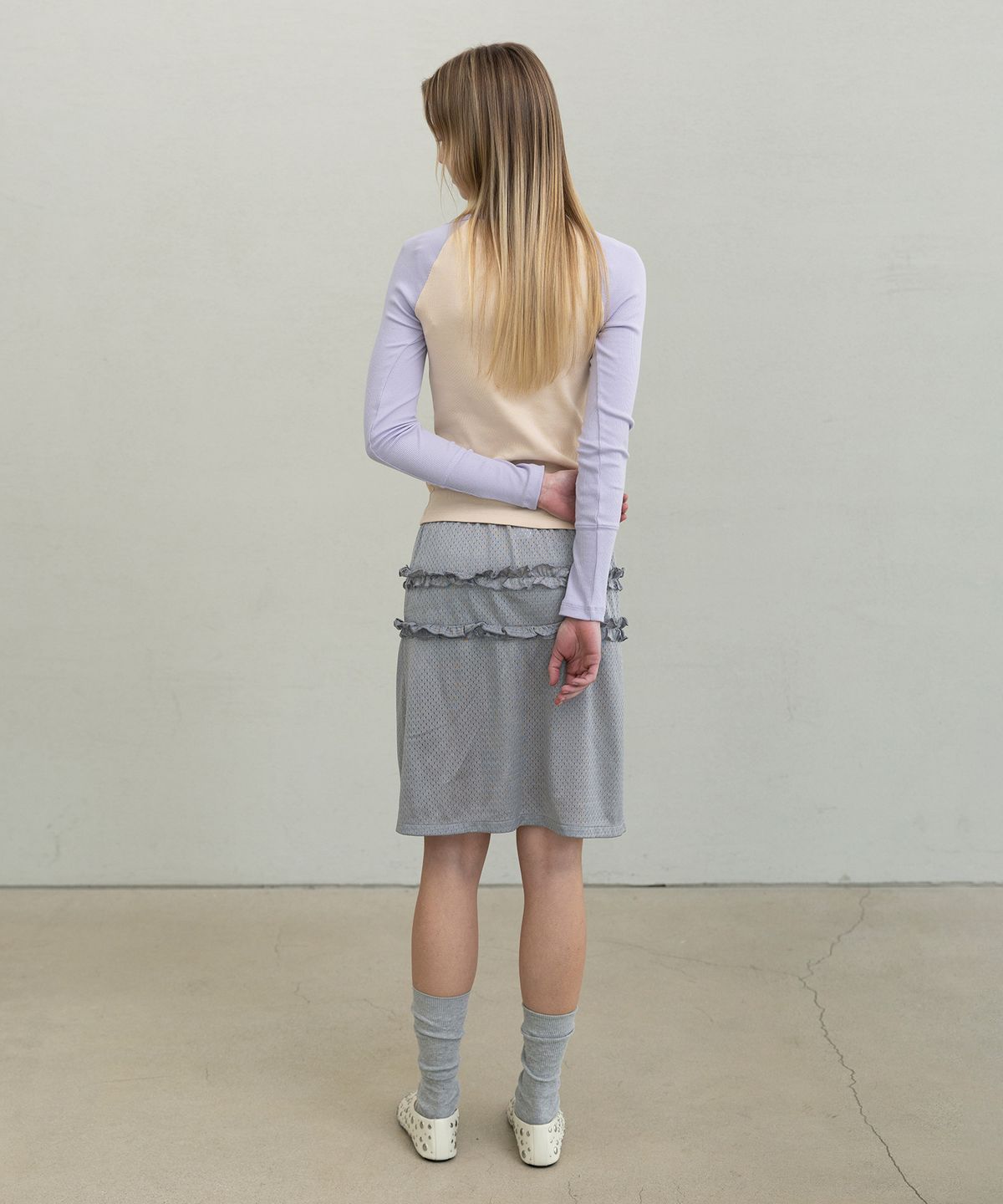 포에브(POEV) Mesh Frill Midi Skirt - Silver