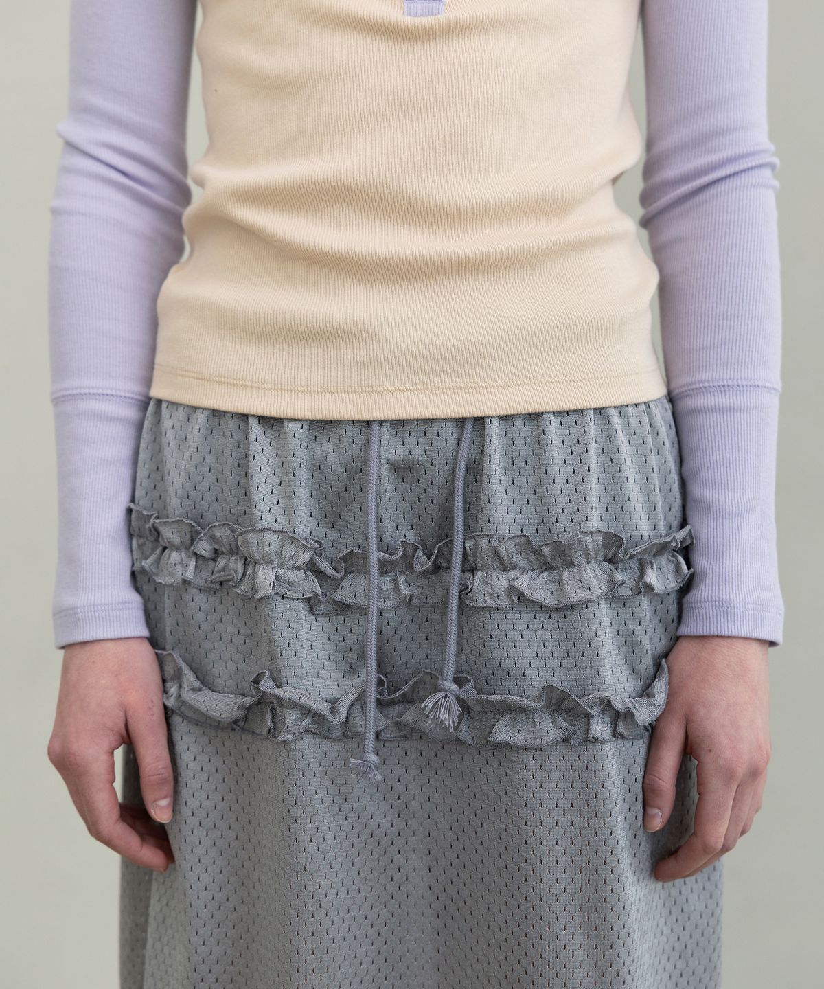 포에브(POEV) Mesh Frill Midi Skirt - Silver