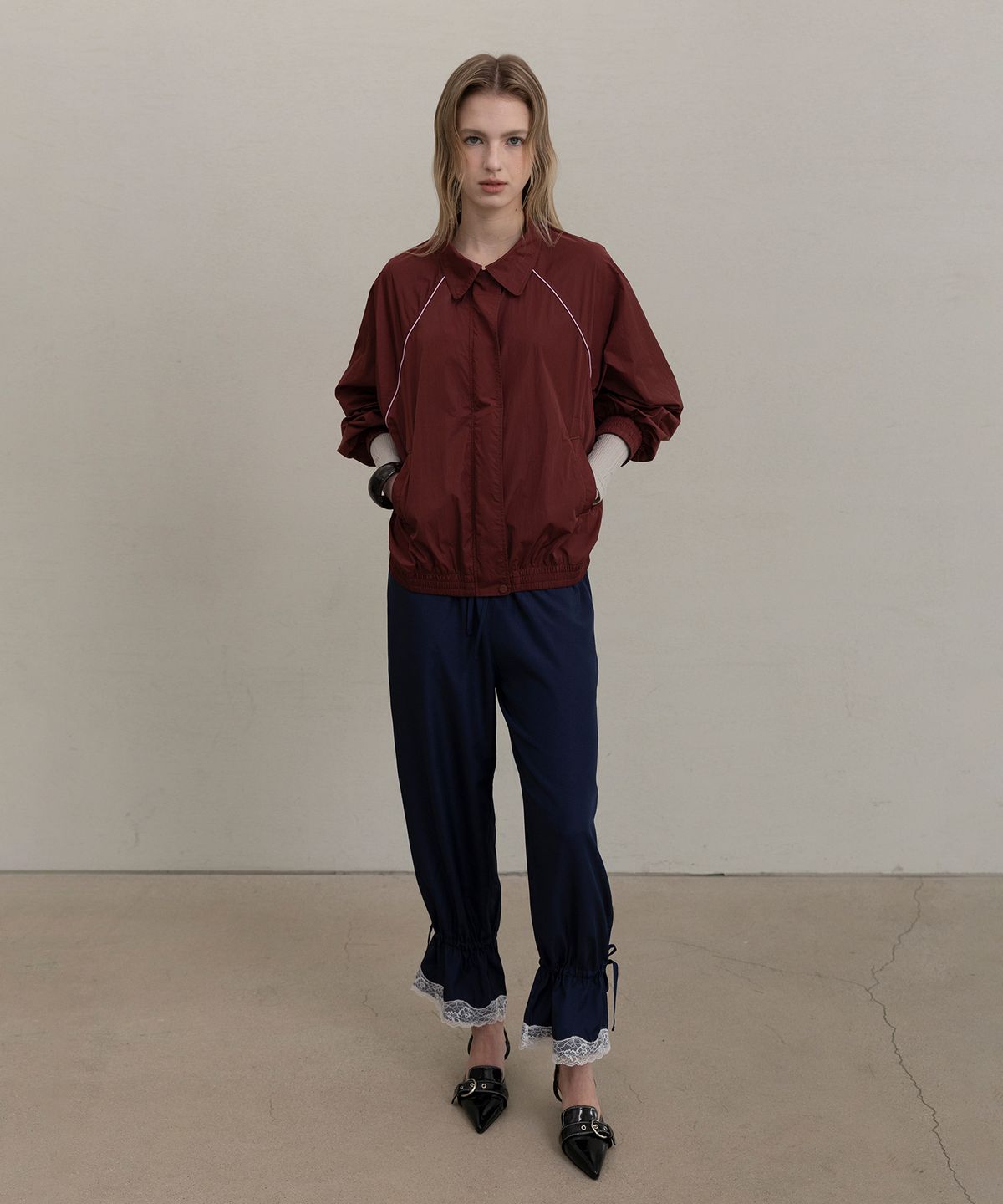포에브(POEV) Lace Drawstring Two-way Pants - Navy