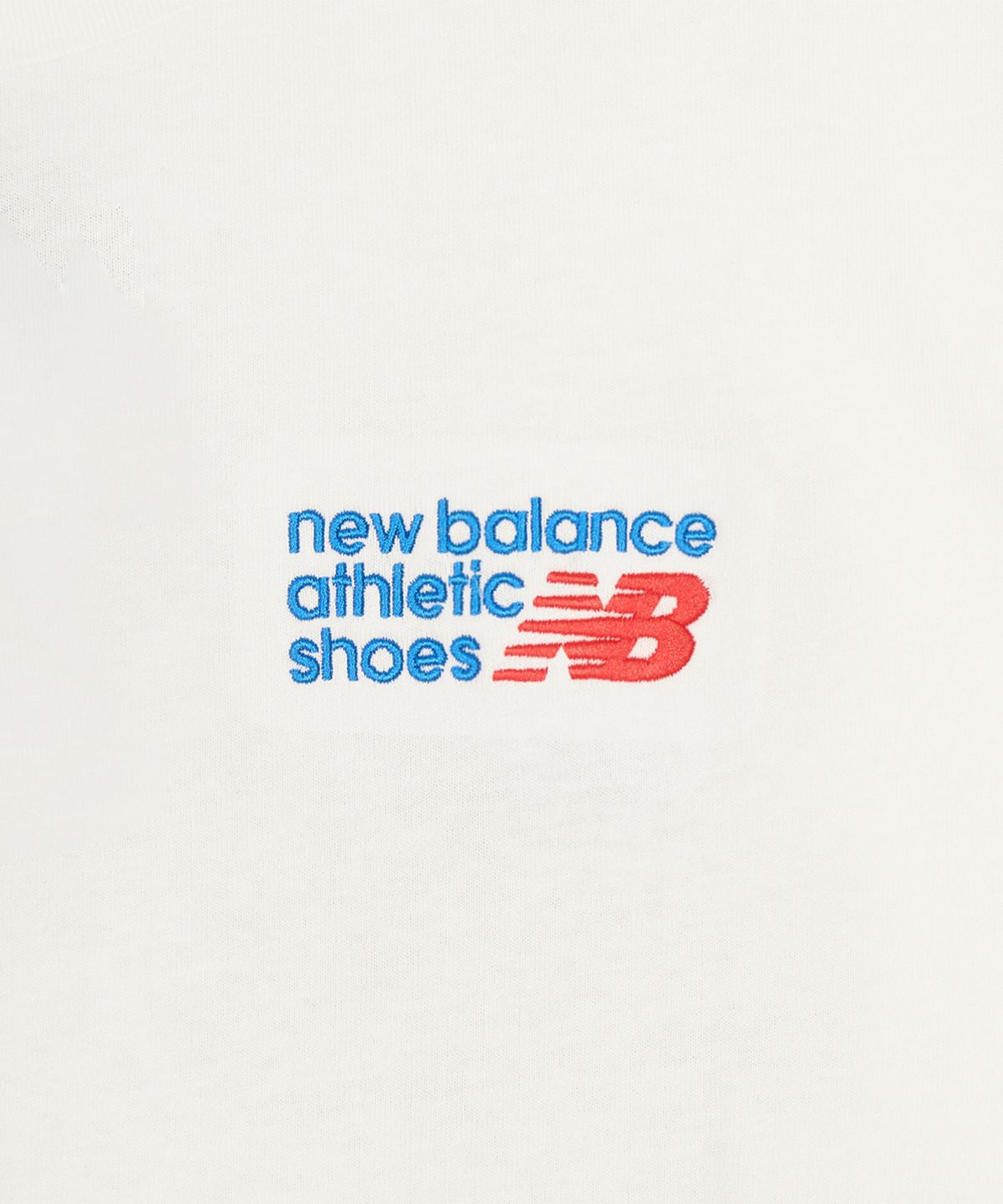 뉴발란스(NEW BALANCE) NBNEG32823 / UNI 에센셜 클래식 레터링 반팔티 (WHITE)