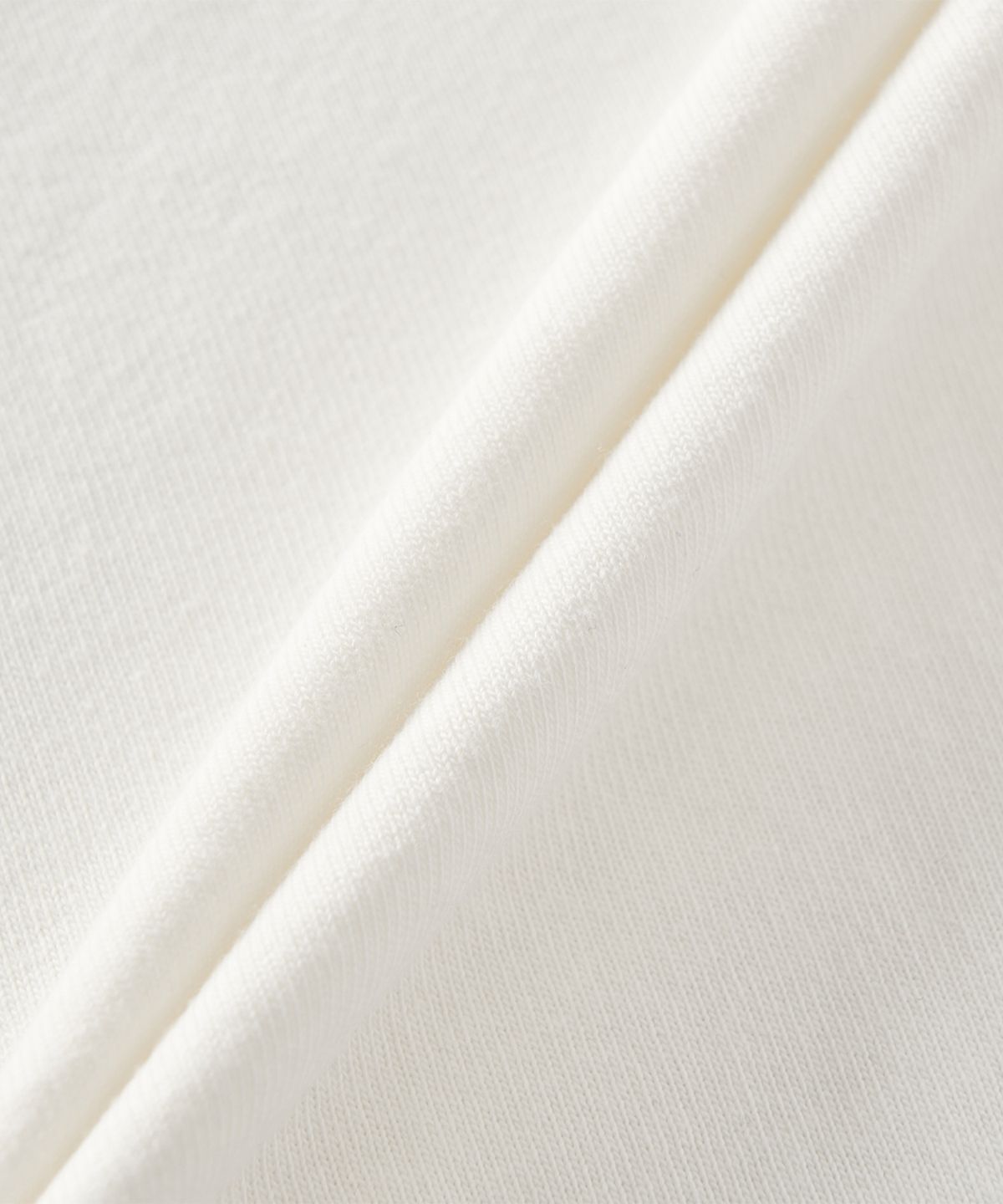 뉴발란스(NEW BALANCE) NBNEG32823 / UNI 에센셜 클래식 레터링 반팔티 (WHITE)