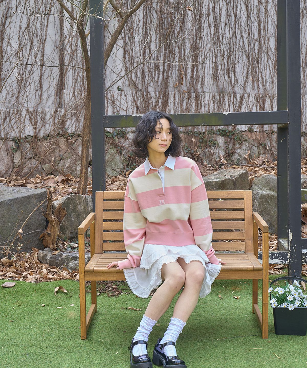 더그린랩(THE GREEN LAB) 스트라이프 럭비 카라 맨투맨 [크롭핏, 핑크]