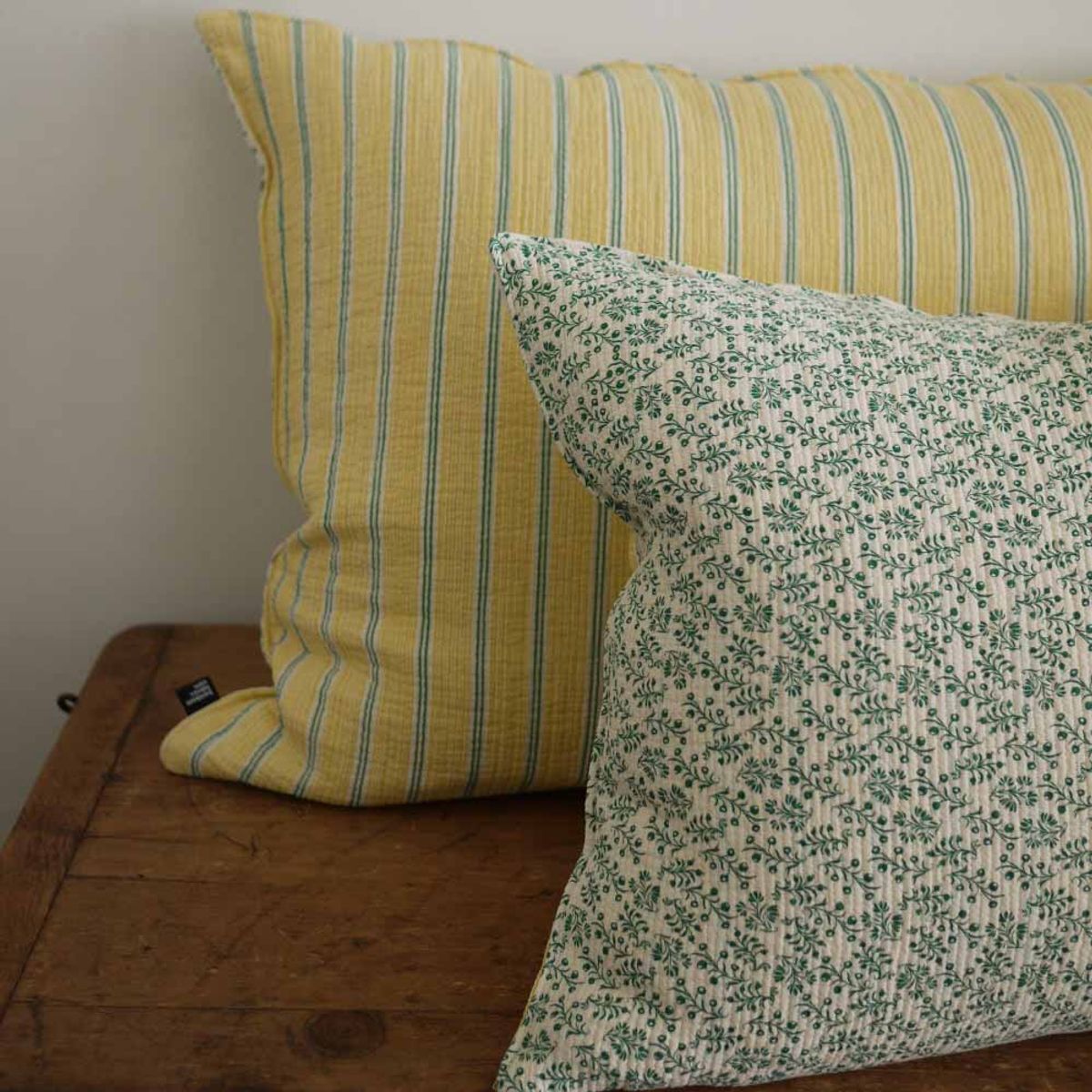 봄봄패브릭스(BOMBOM FABRICS) tripple cotton pillow case (green plant + yellow stripe)