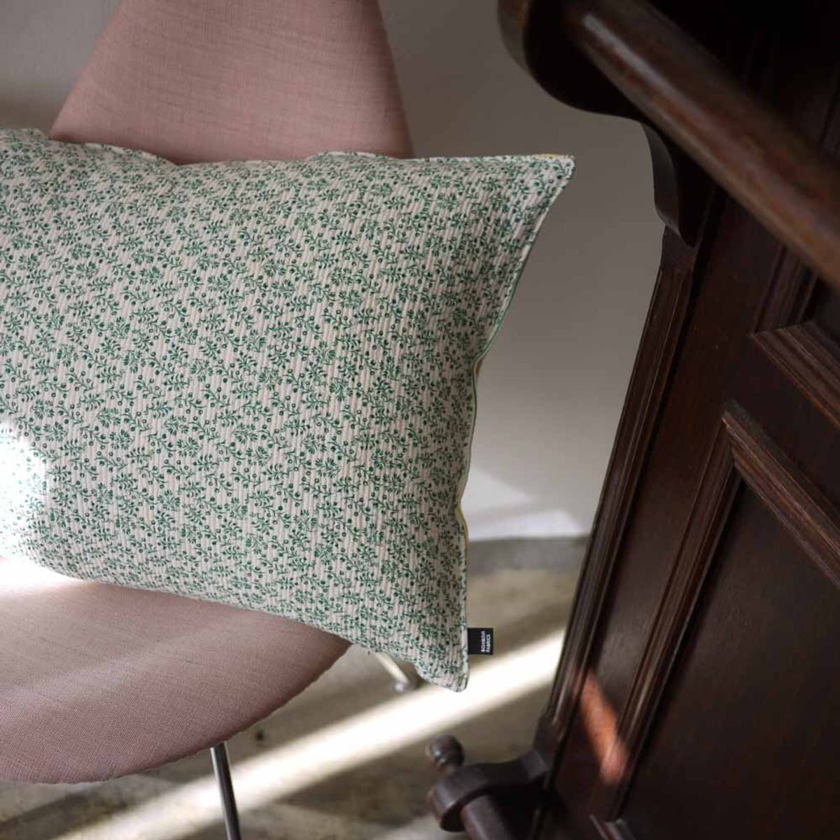봄봄패브릭스(BOMBOM FABRICS) tripple cotton pillow case (green plant + yellow stripe)