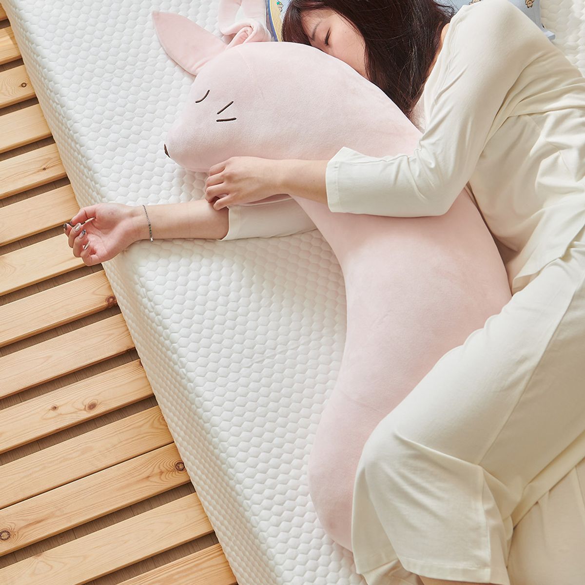 아임슬리핑(IMSLEEPING) 쫀득 모찌 바디필로우 안고자는 쿠션 베개