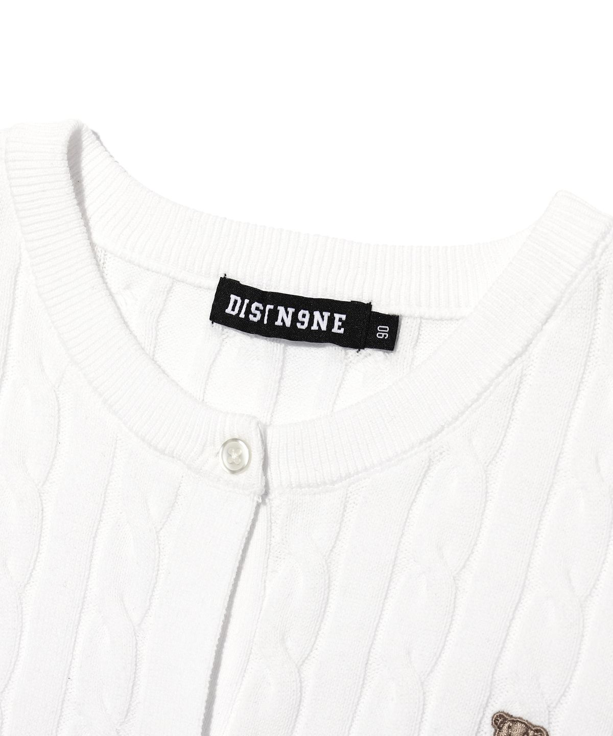 디스트나인(DISTN9NE) 슬림핏 레트로베어 니트 반팔 가디건 OFF WHITE (LP2SF229-001)