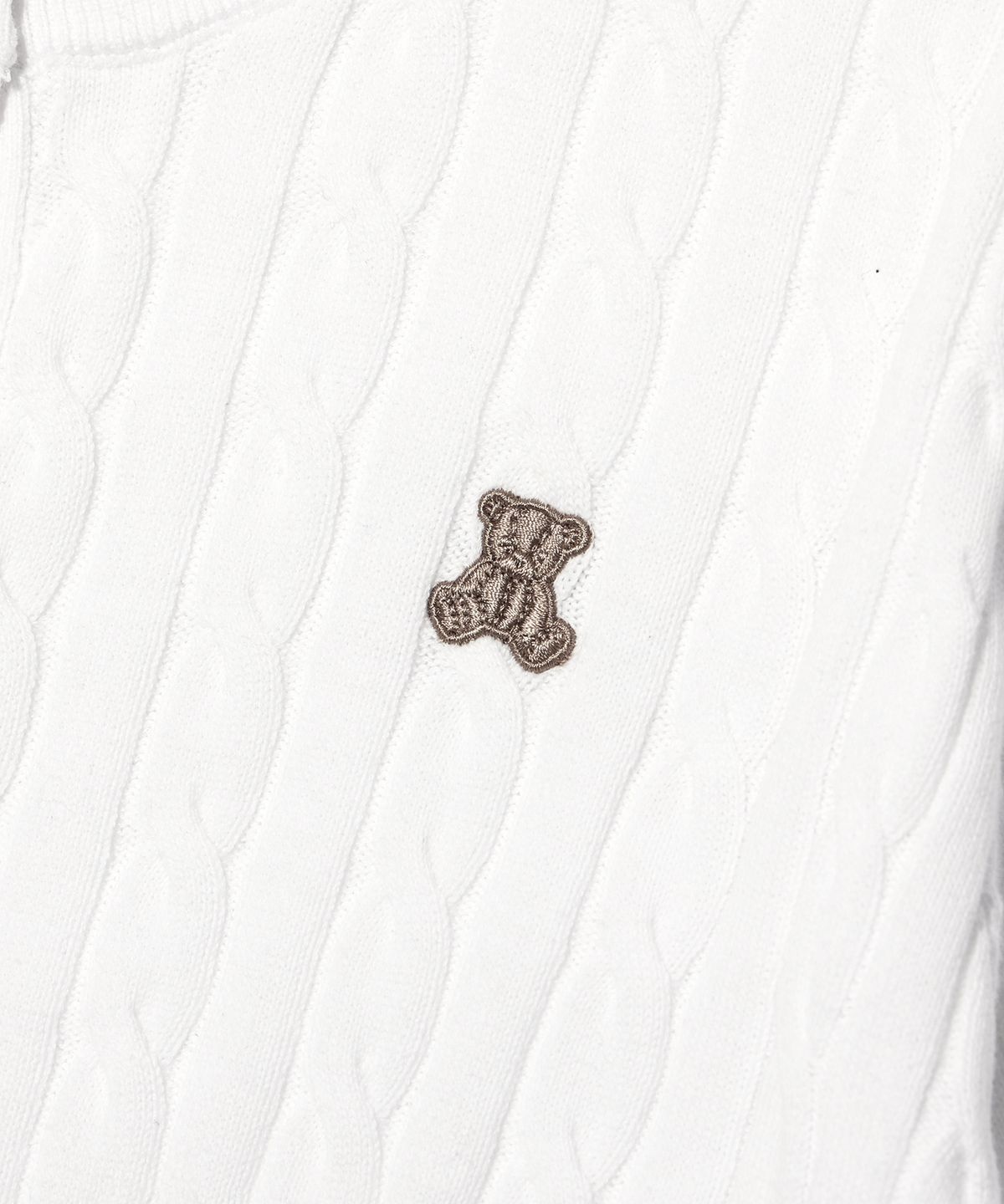 디스트나인(DISTN9NE) 슬림핏 레트로베어 니트 반팔 가디건 OFF WHITE (LP2SF229-001)