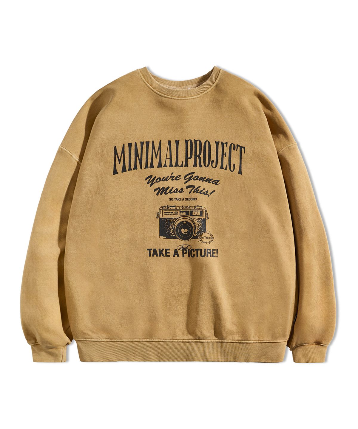 미니멀프로젝트(MINIMALPROJECT) 캡처 모먼트 피그먼트 맨투맨 MMT139-Z [MUSTARD]