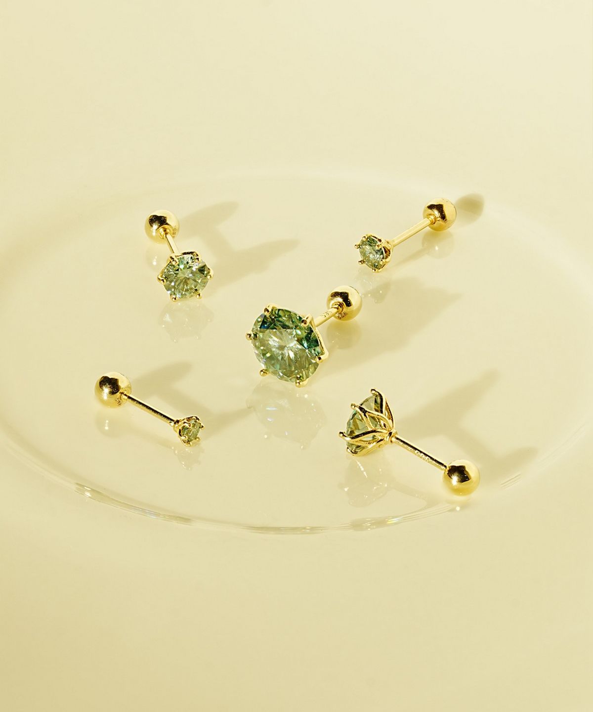 미니멀피어싱(MINIMALPIERCING) 14K 모이사나이트 다이아 그린 노블 피어싱 귀걸이