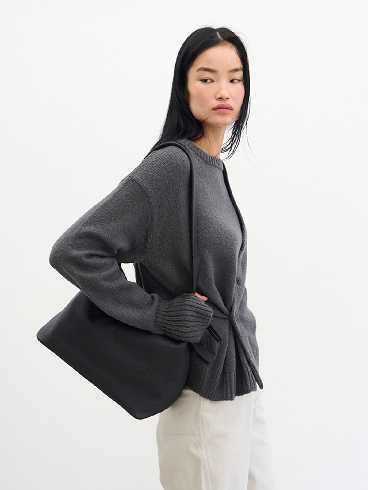 위메농(OUI MAIS NON) Side alpaca-wool cardigan