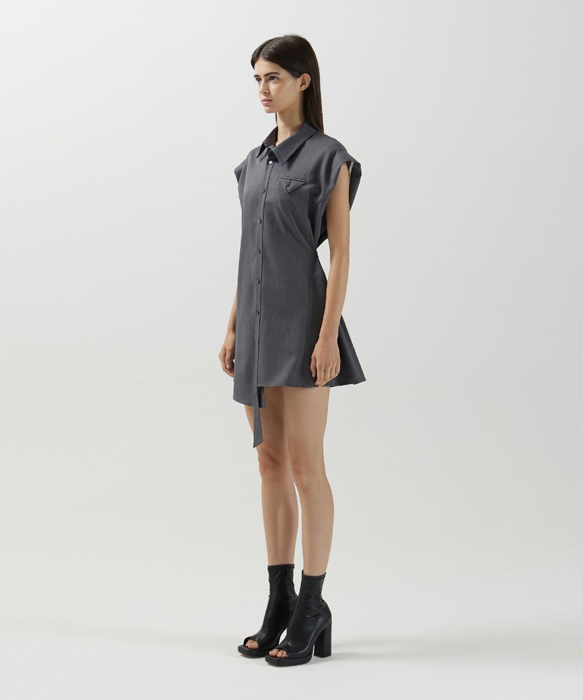 므아므(MMAM) Back point tuck dress