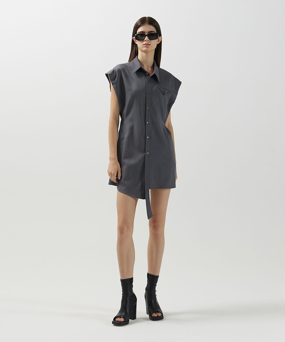 므아므(MMAM) Back point tuck dress