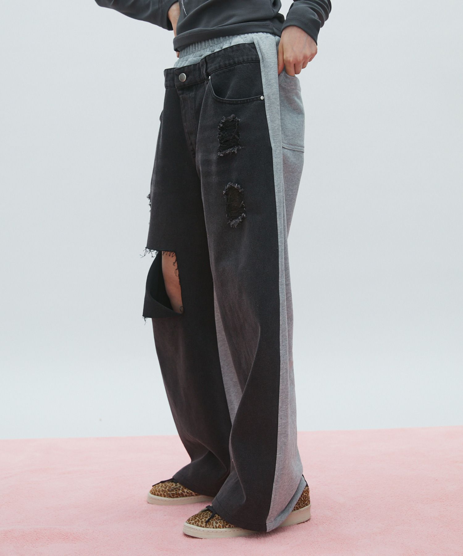 ★lalafox★HALF DENIM HALF SWEAT PANTS★Black★韓国★大人気 MUSINSA | LALAFOX HALF DENIM HALF SWEAT PANTS Denim Sweat
