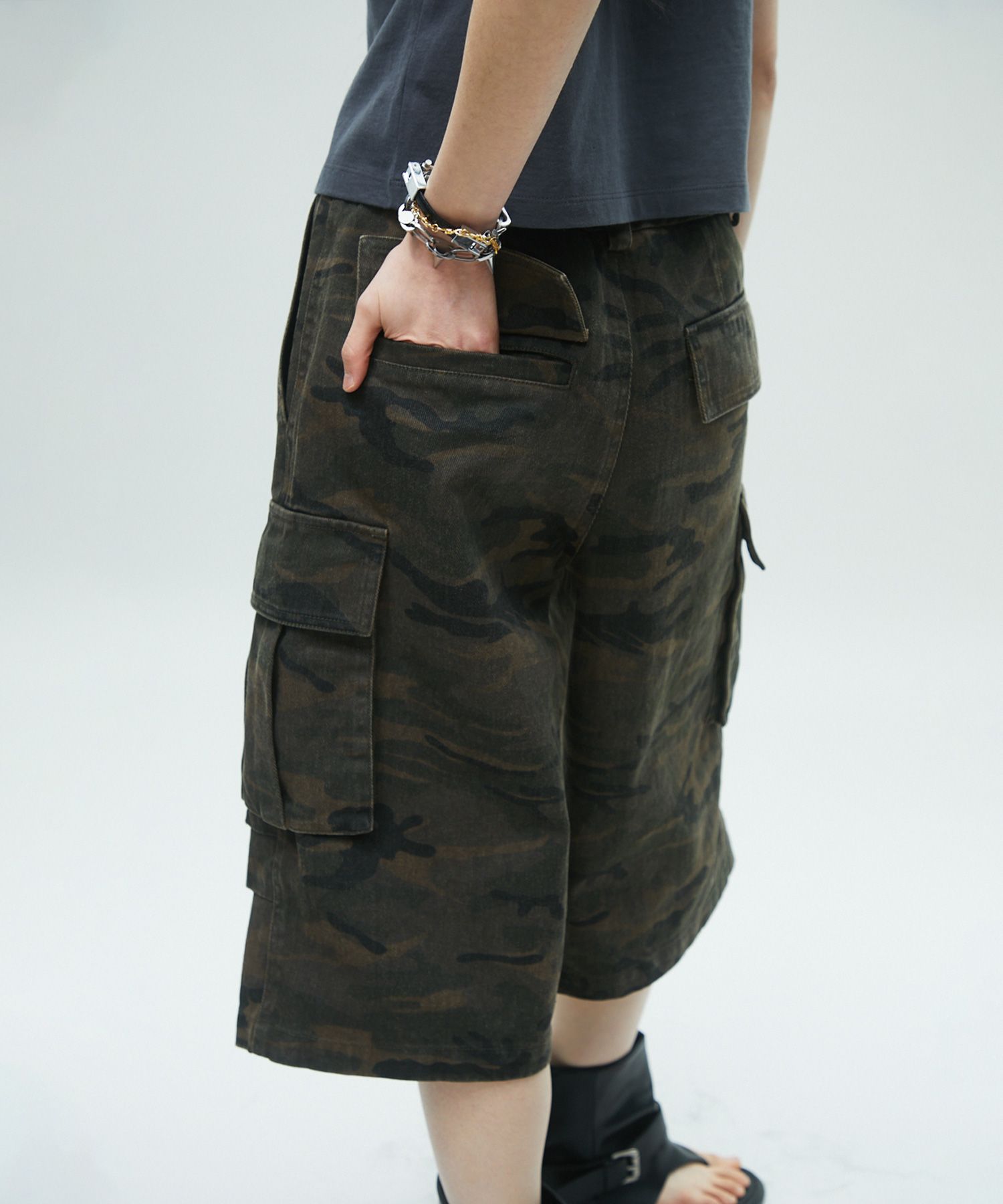 MUSINSA | LALAFOX CAMO CARGO SHORTS KHAKI BR2WP009