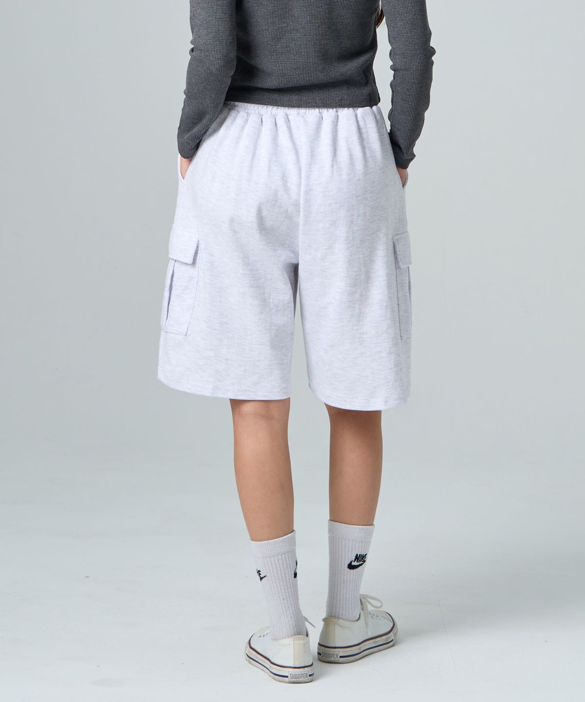 락트개러지(ROCKED GARAGE) [UNISEX]버뮤다 와이드 원턱 카고 스웨트 쇼츠 [백멜란지]
