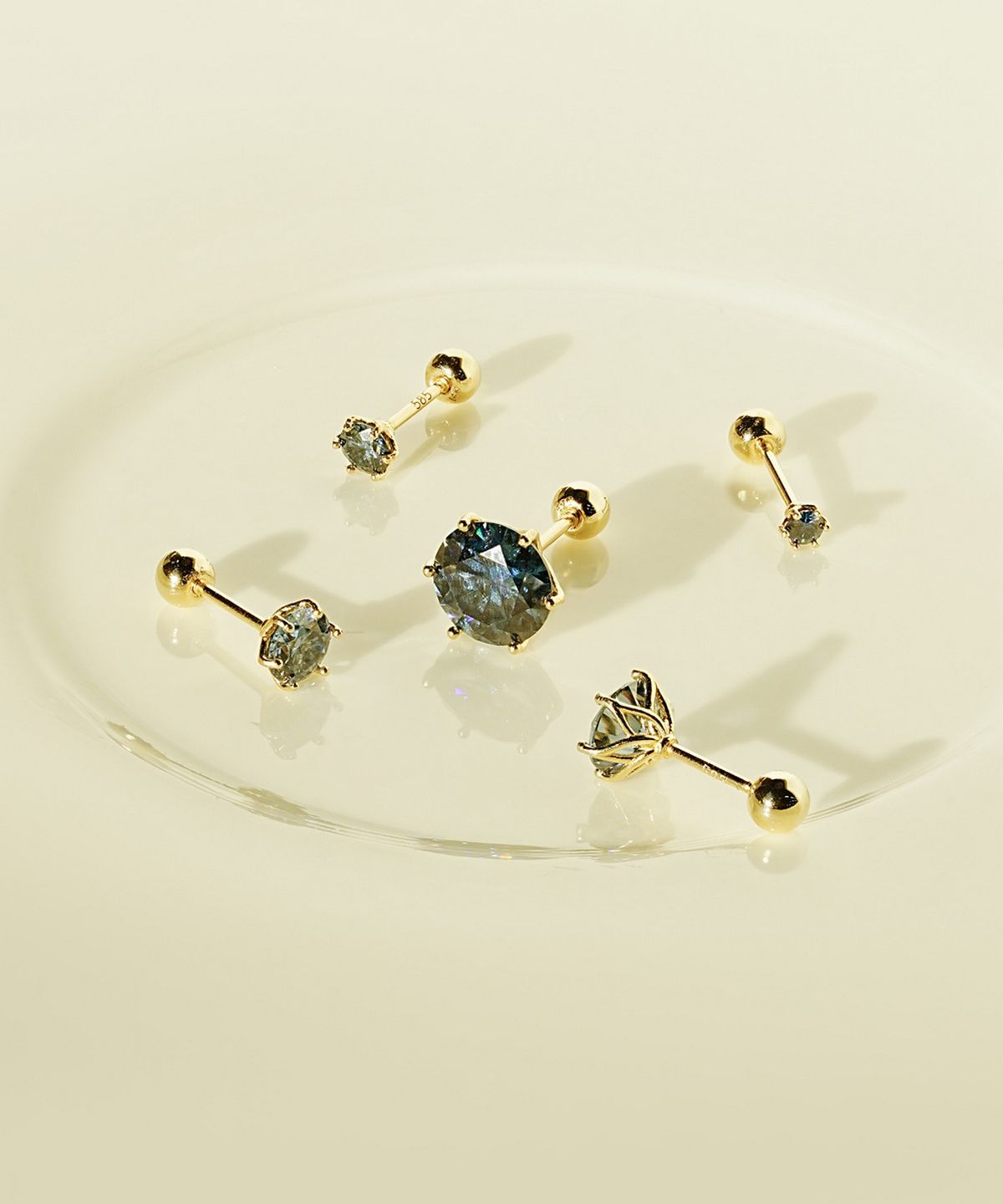 미니멀피어싱(MINIMALPIERCING) 14K 모이사나이트 다이아 사파이어 노블 피어싱 귀걸이