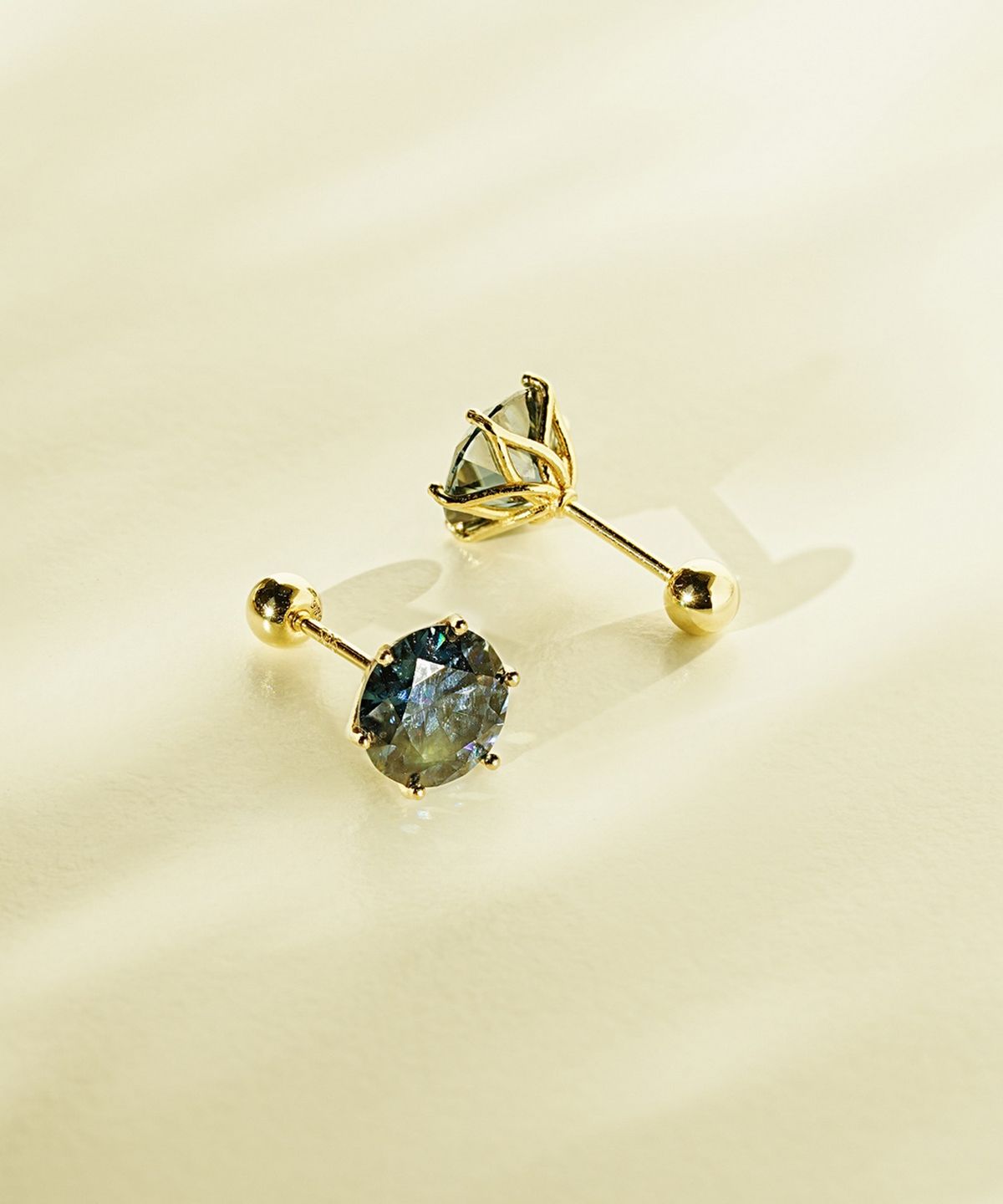 미니멀피어싱(MINIMALPIERCING) 14K 모이사나이트 다이아 사파이어 노블 피어싱 귀걸이